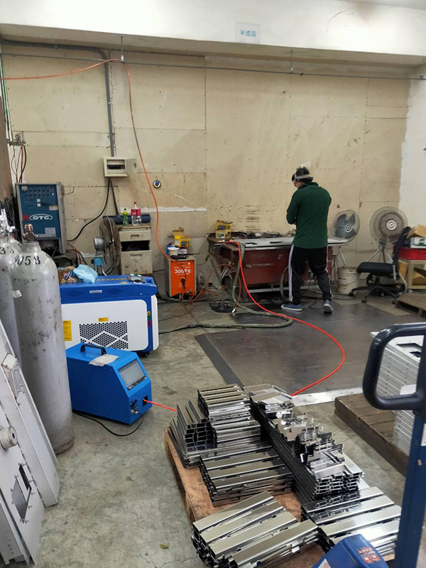 手持式雷射焊接機，快速雷射焊接 - 億權科技